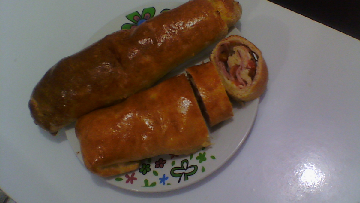 Pão caseiro recheado