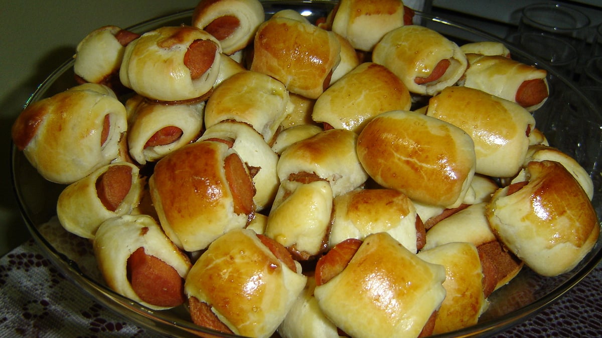 Enroladinho de salsicha