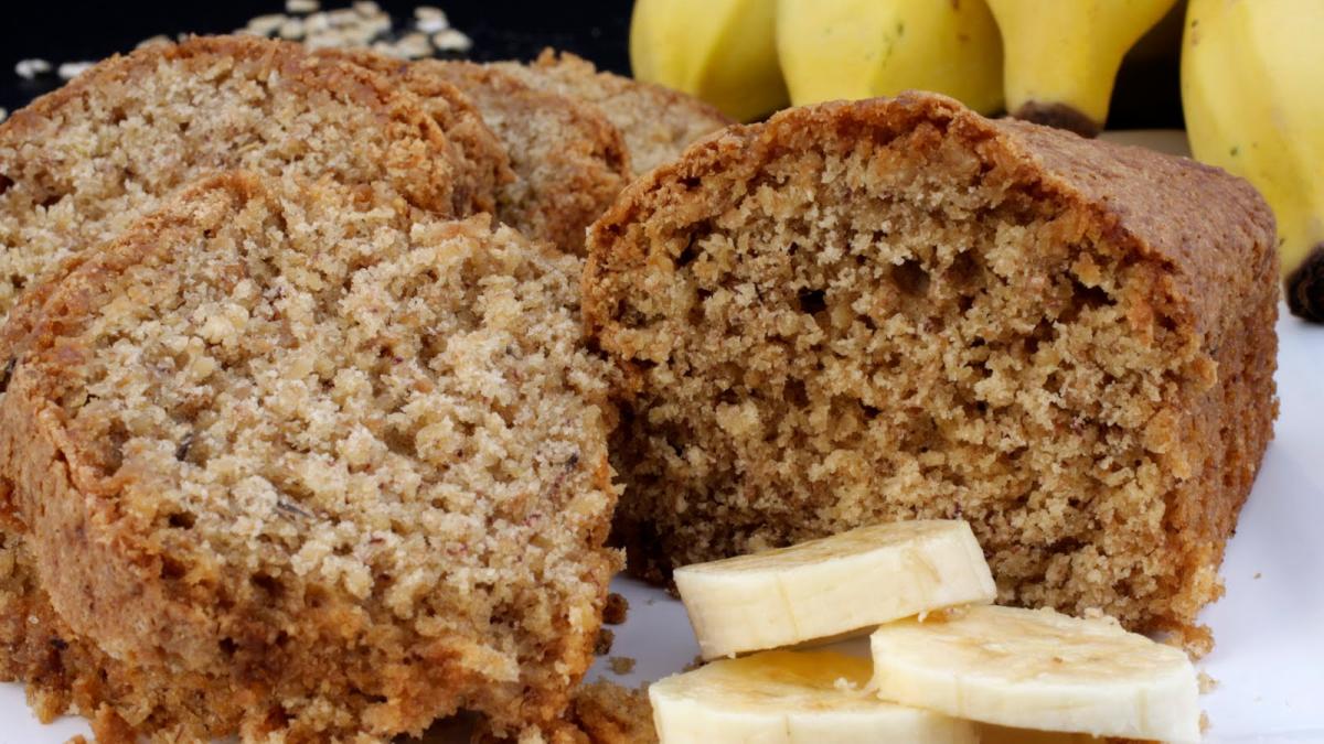 Bolo de banana sem farinha de trigo e leite: saiba como fazer - tudoep