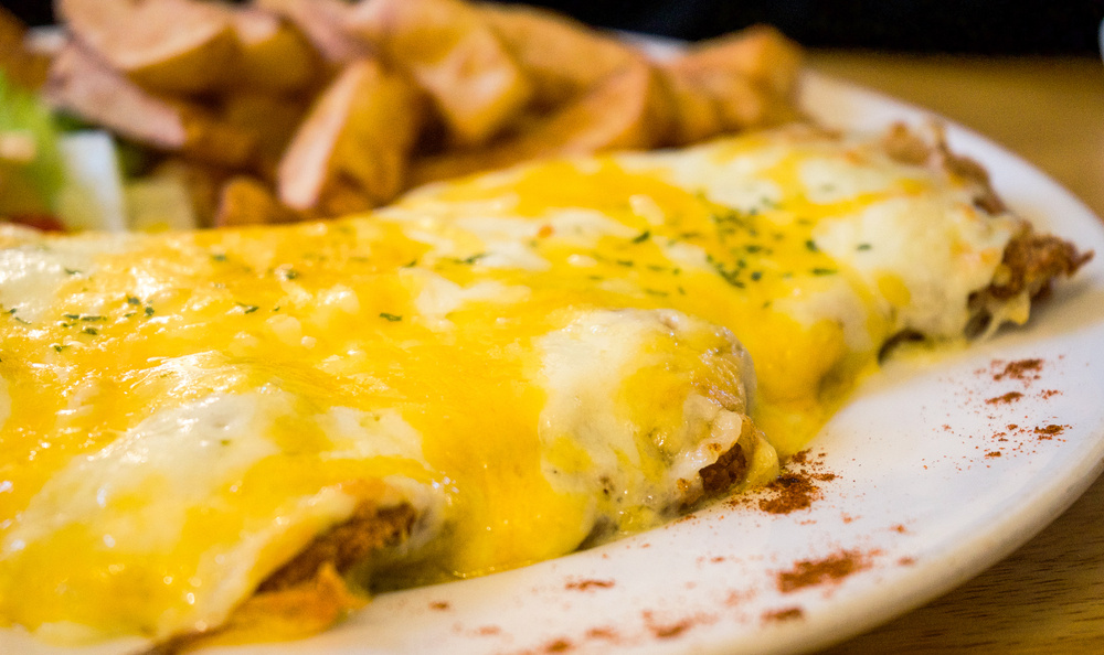 Filé de peixe à parmegiana
