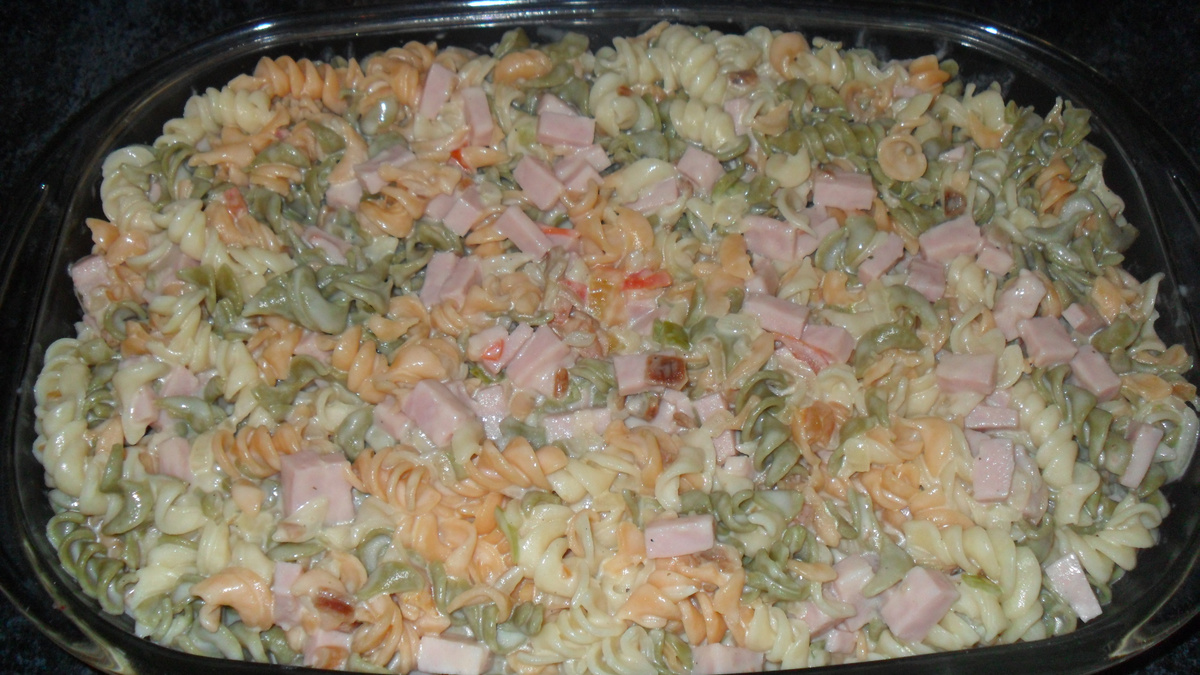 Macarrão ao molho branco