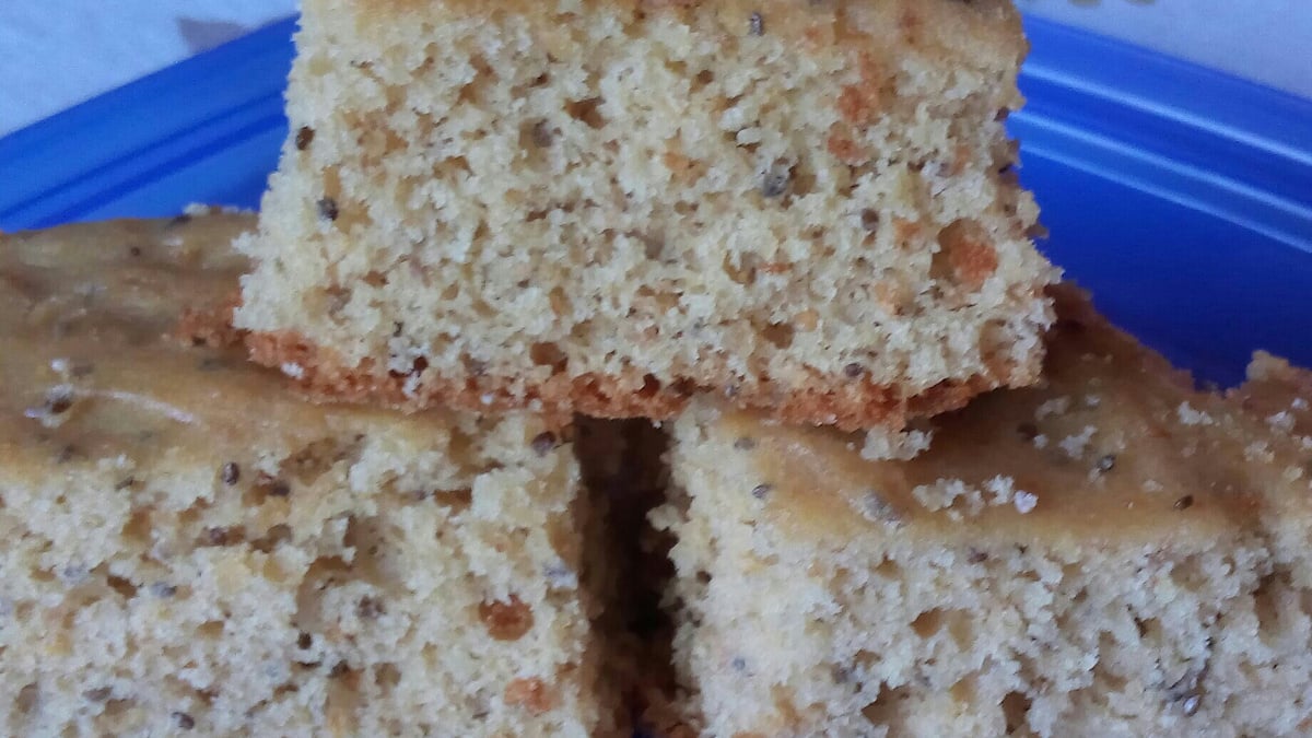 Bolo de farinha de jatobá com iogurte