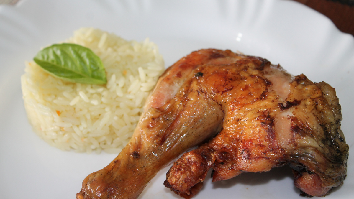 Coxa e sobrecoxa de frango com cerveja