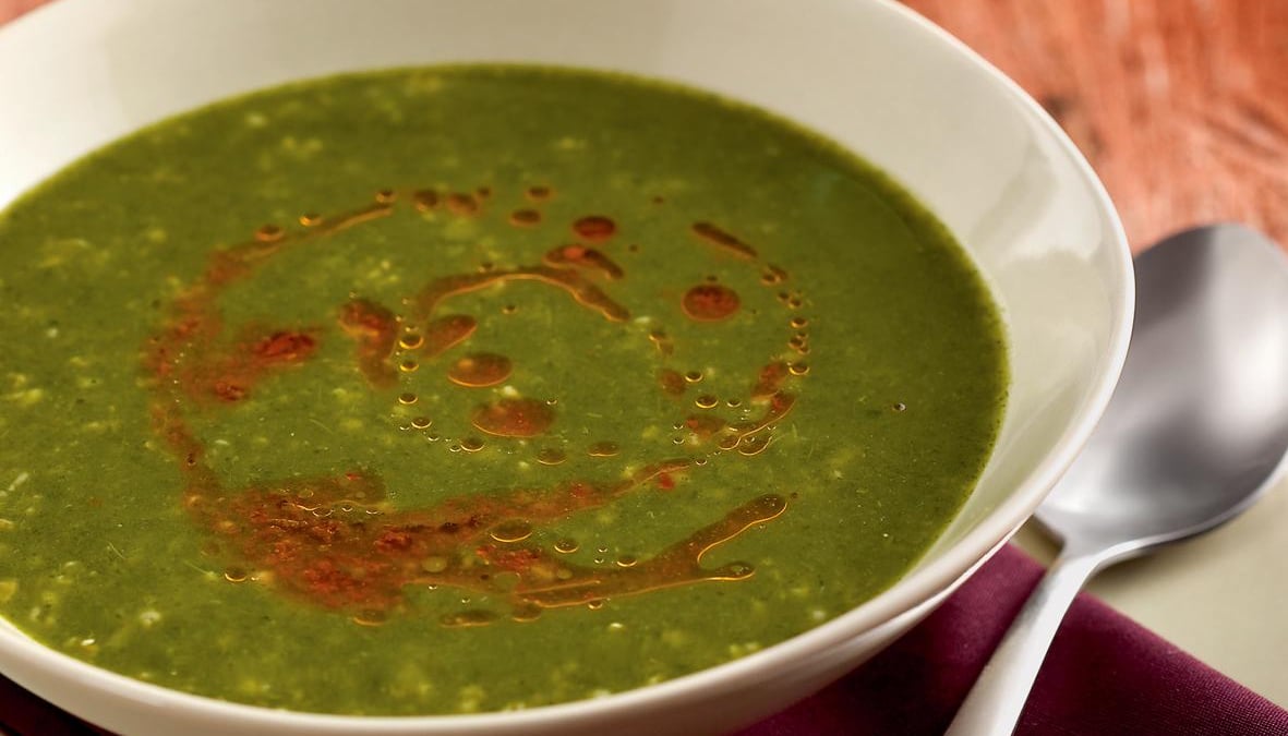 Sopa de agrião com azeite de tomate seco