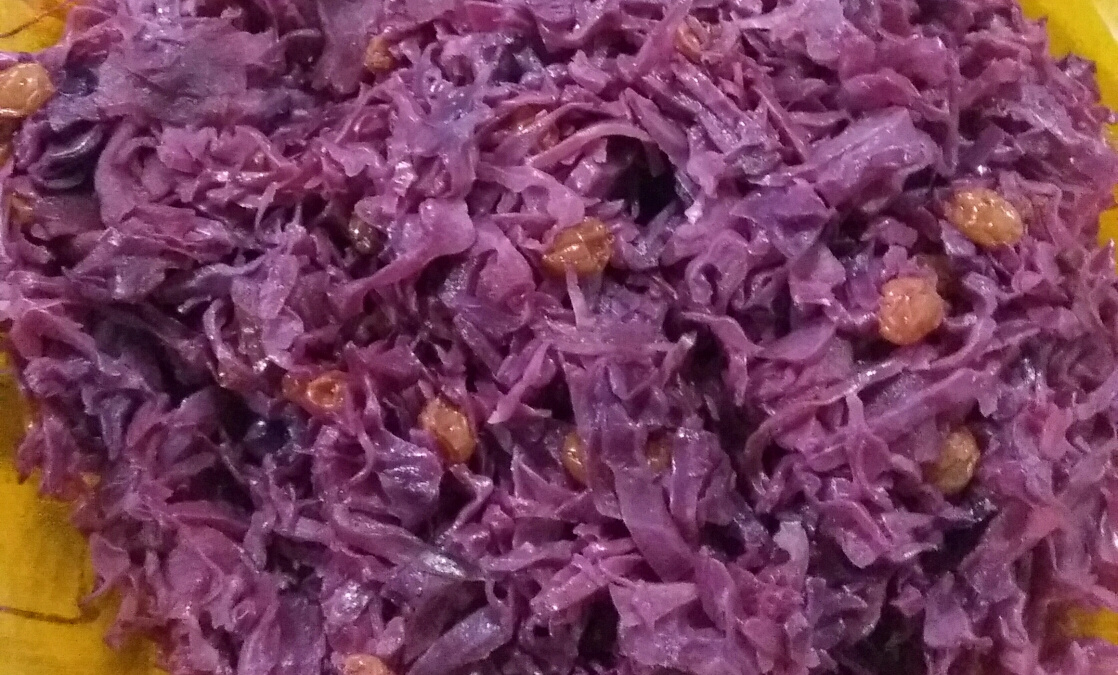 Repolho roxo com maçã (apfelrotkohl)