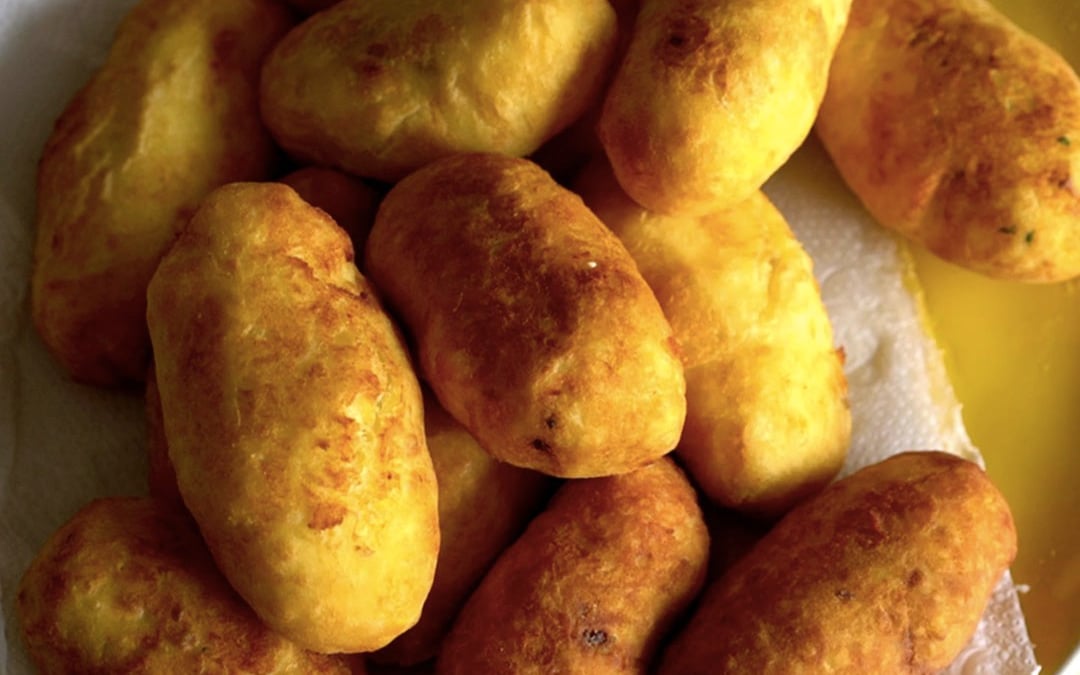 Bolinho de batata recheado da vó Ida