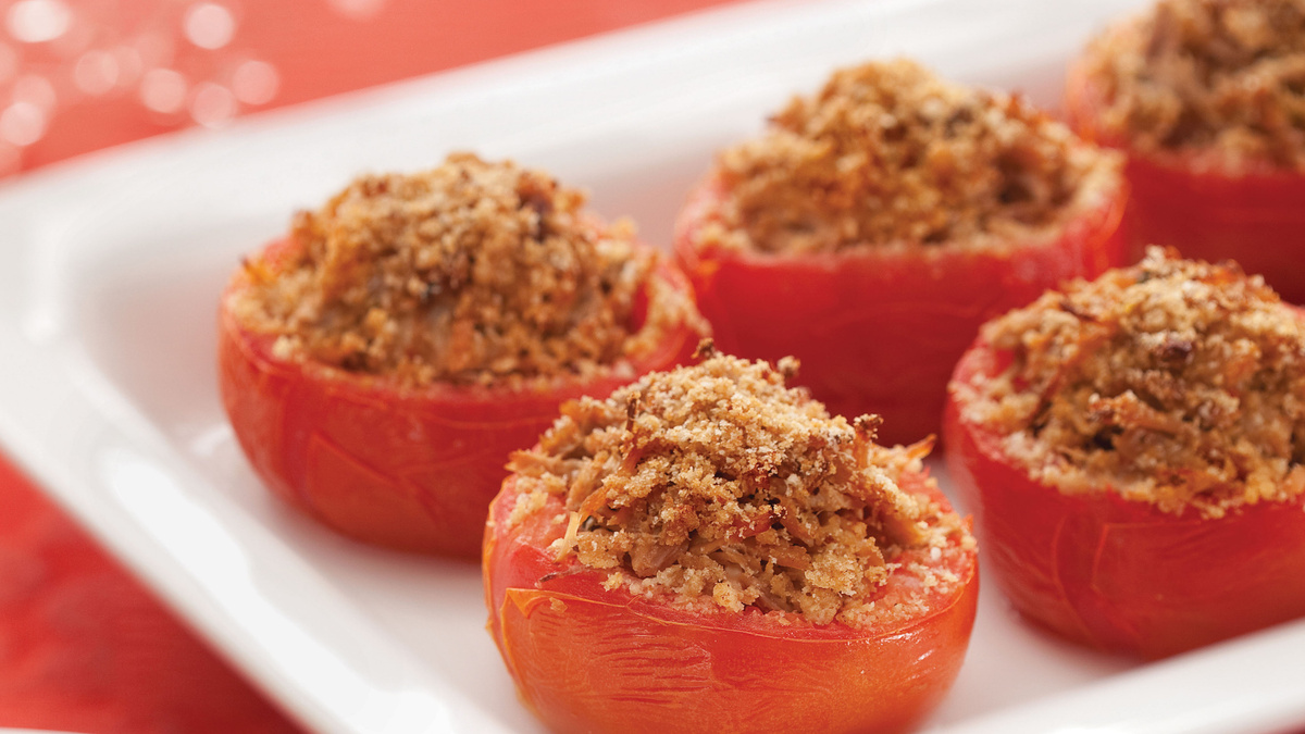 Tomates recheados com ragu de pernil