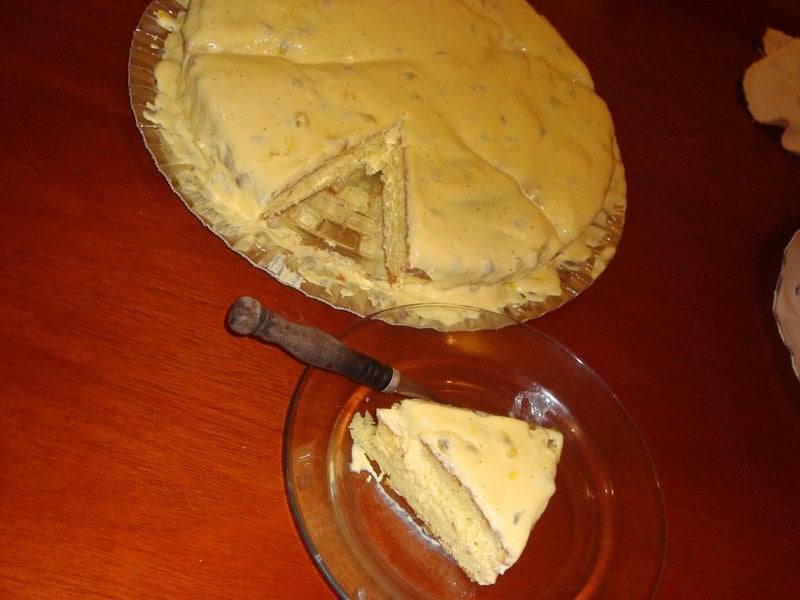 Bolo de maracujá gelado