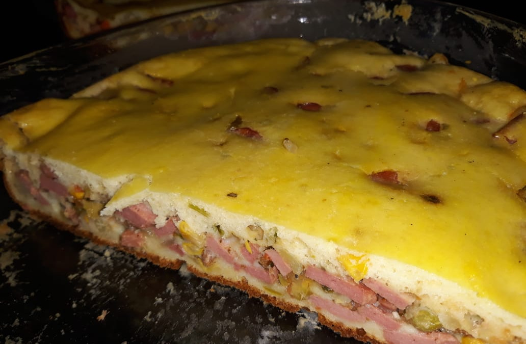 Cachorro quente no forno com bacon