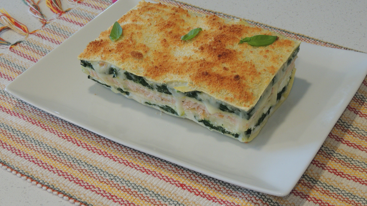 Lasanha de salmão com espinafre
