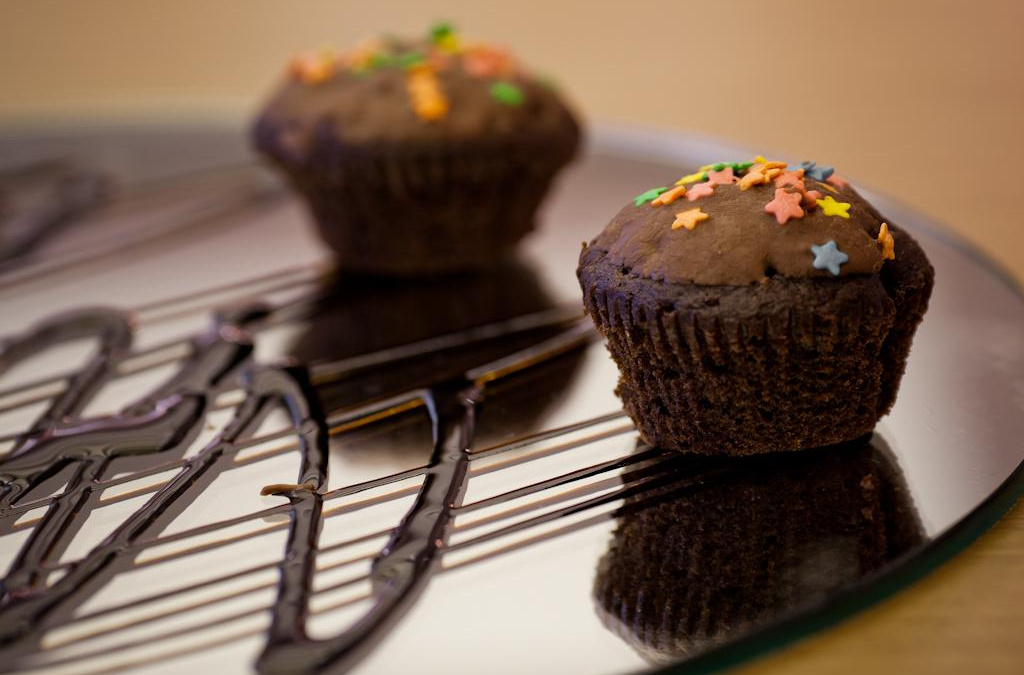 Muffin de chocolate com canela