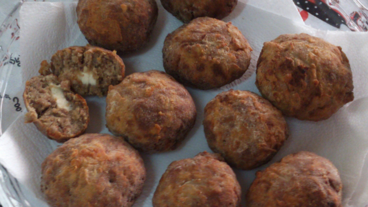 Croquete de carne assada (sobra de churrasco) muito fácil e uma delícia