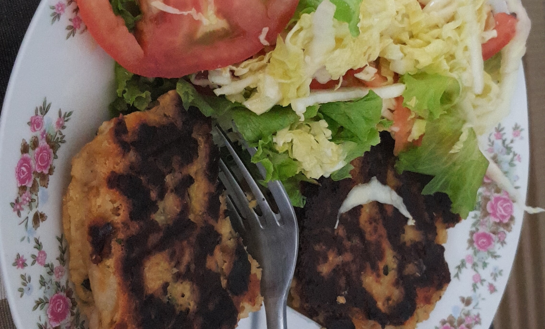 Hambúrguer vegano de grão de bico