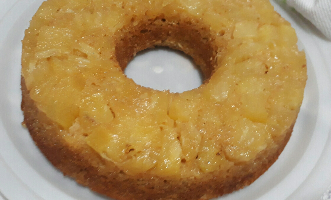 Bolo Integral de abacaxi com coco