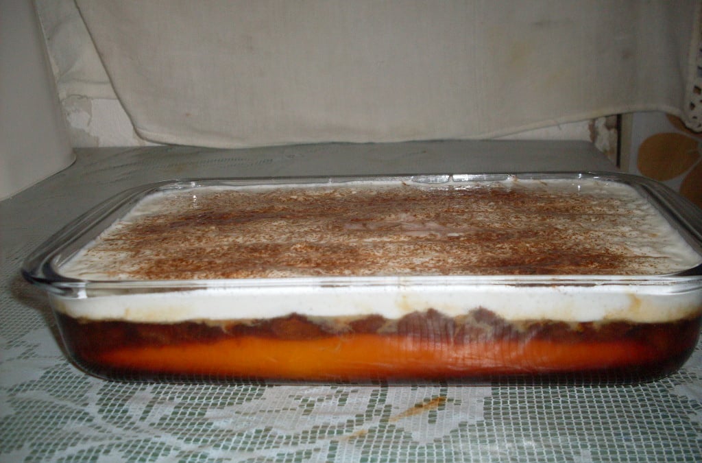 Sobremesa deliciosa de banana nanica com canela