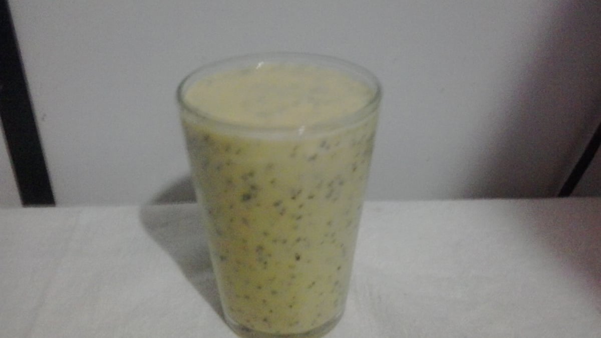 Suco de maracujá com leite condensado