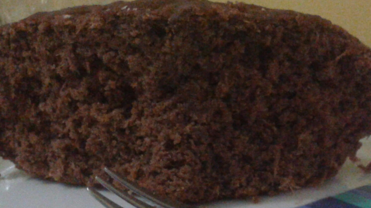 Bolo de casca de banana sem leite e sem glúten