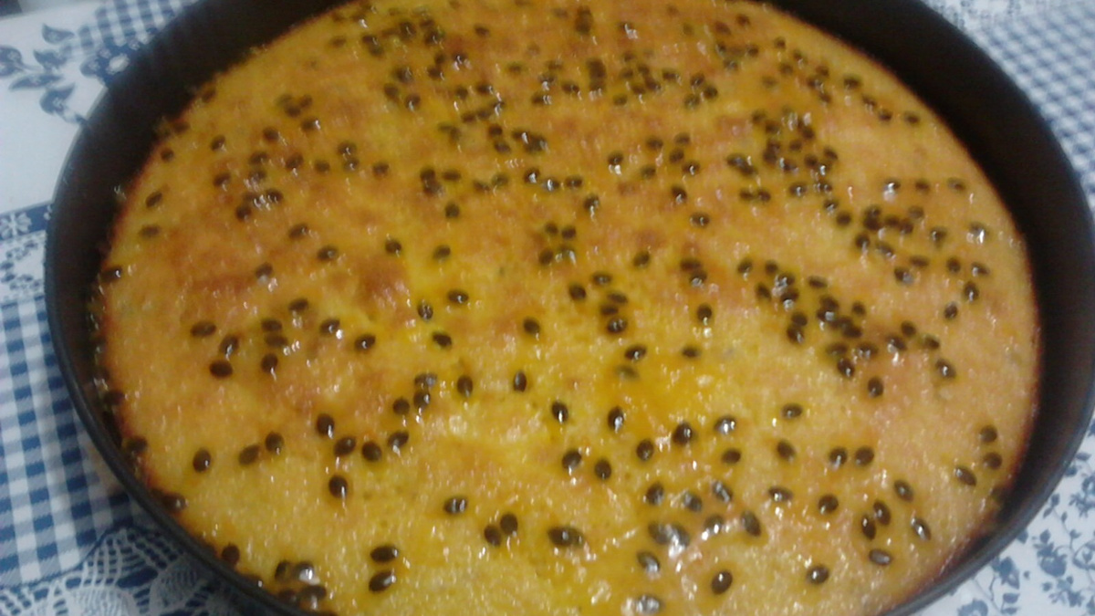 Bolo de Maracujá Molhadinho