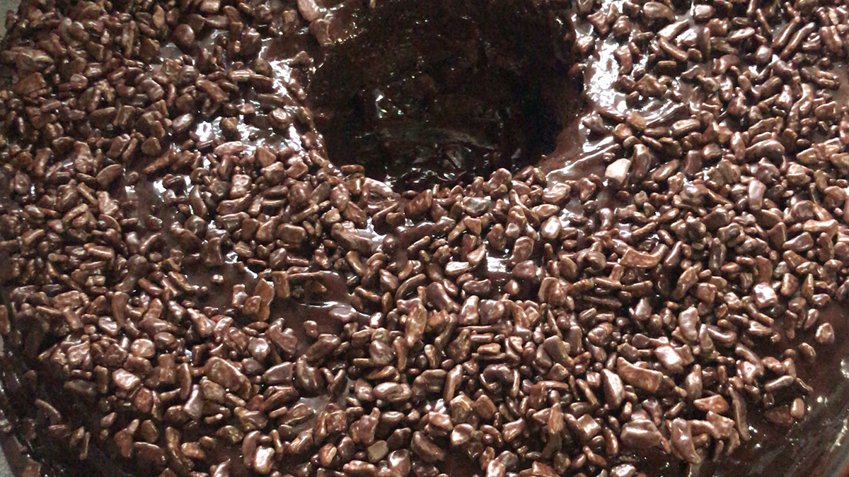 Cobertura de chocolate com creme de leite