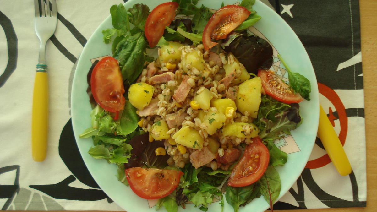 Salada de tender e batata