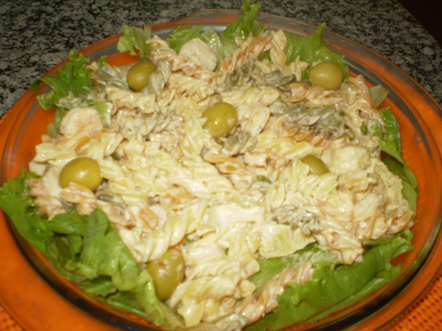 Salada de macarrão Acioly