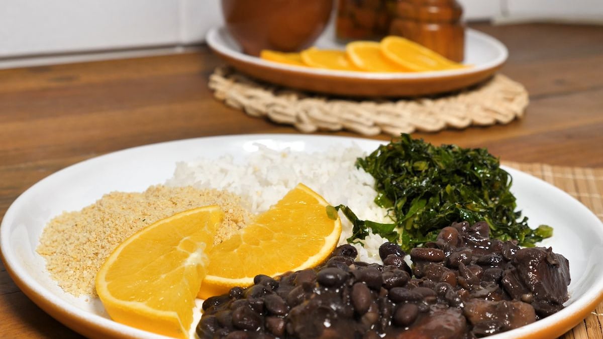 Cultura brasileira à mesa: 20 pratos típicos do Brasil para se