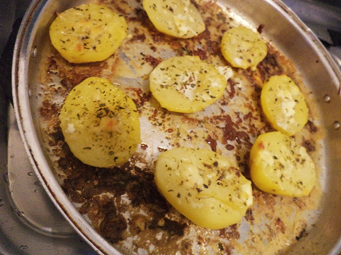 Batata gratinada com creme de leite