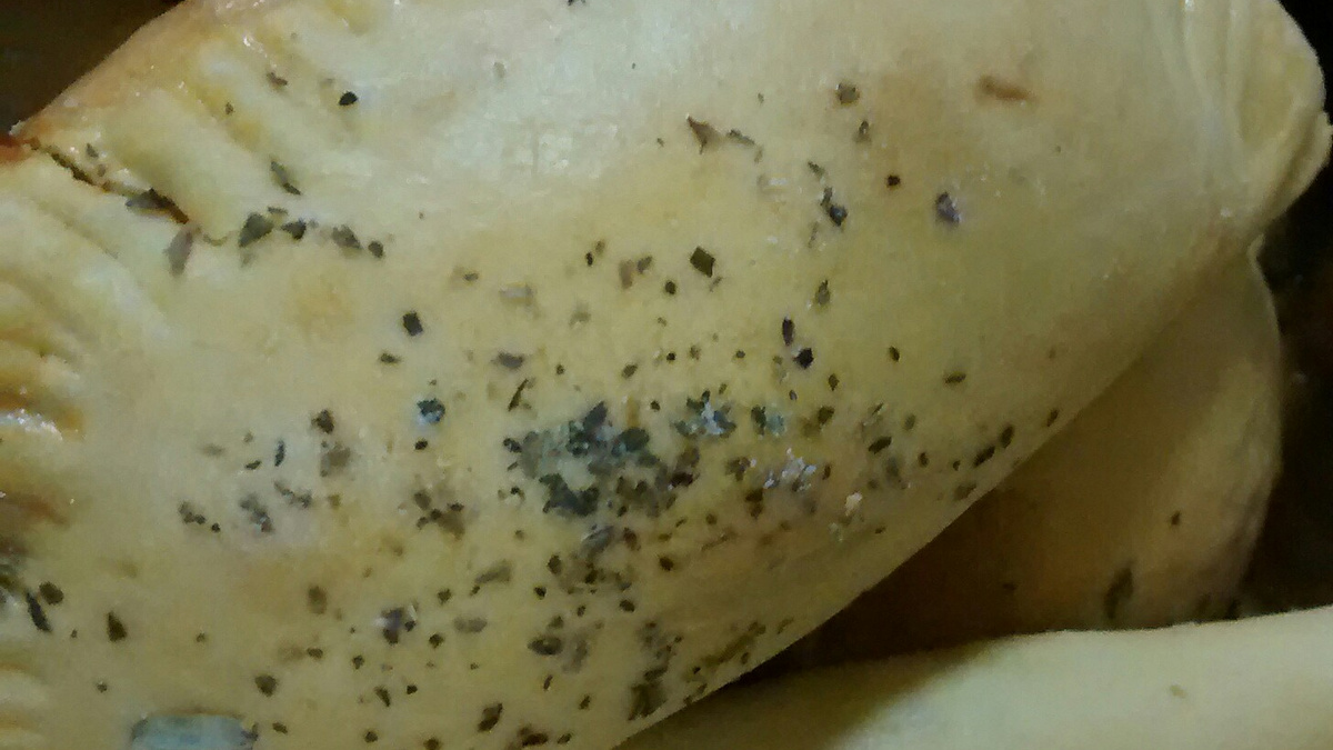 Massa de pastel assado de guaraná