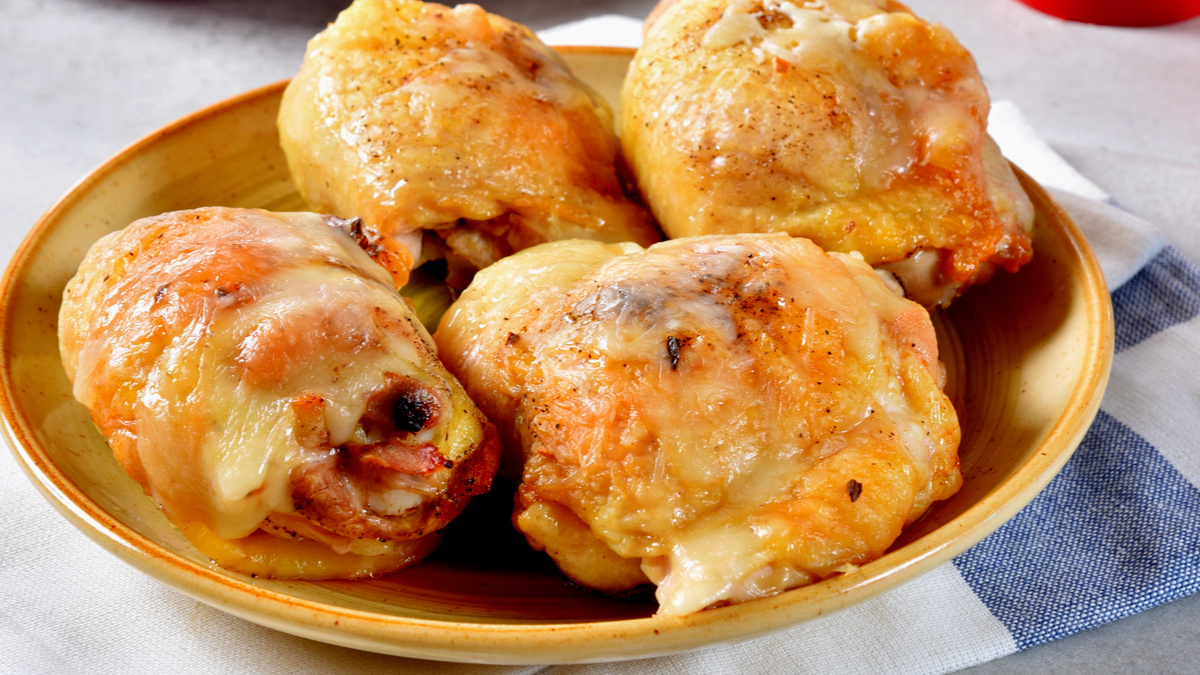 Frango recheado com presunto e mussarela