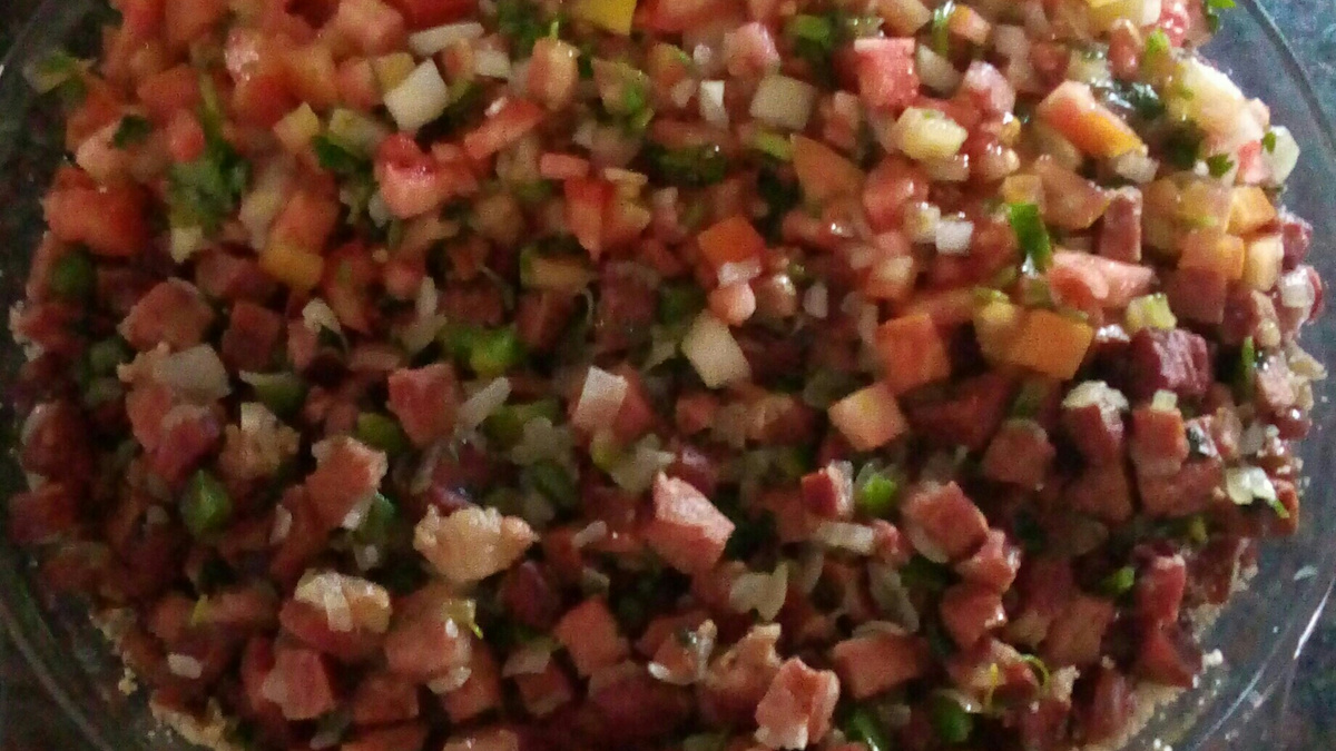 Arrumadinho de charque (carne seca)
