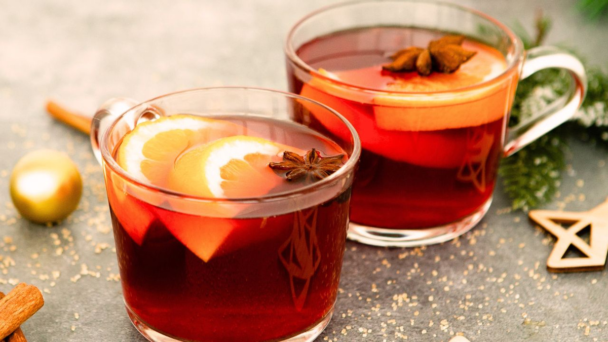 Quentão de vinho simples e rápido com sabor caramelizado irresistível