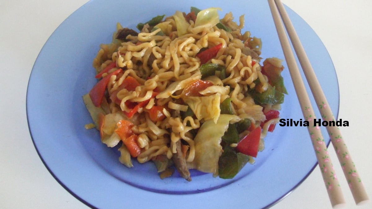 Yakissoba Especial