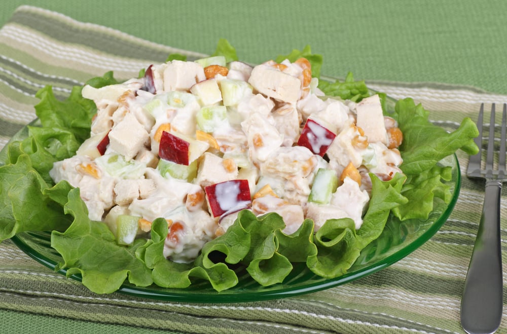 Salada de frango defumado