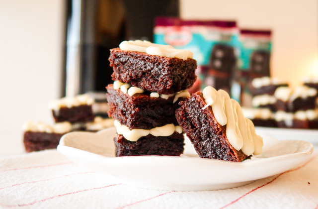 Brownie na Air Fryer com Cobertura Branca