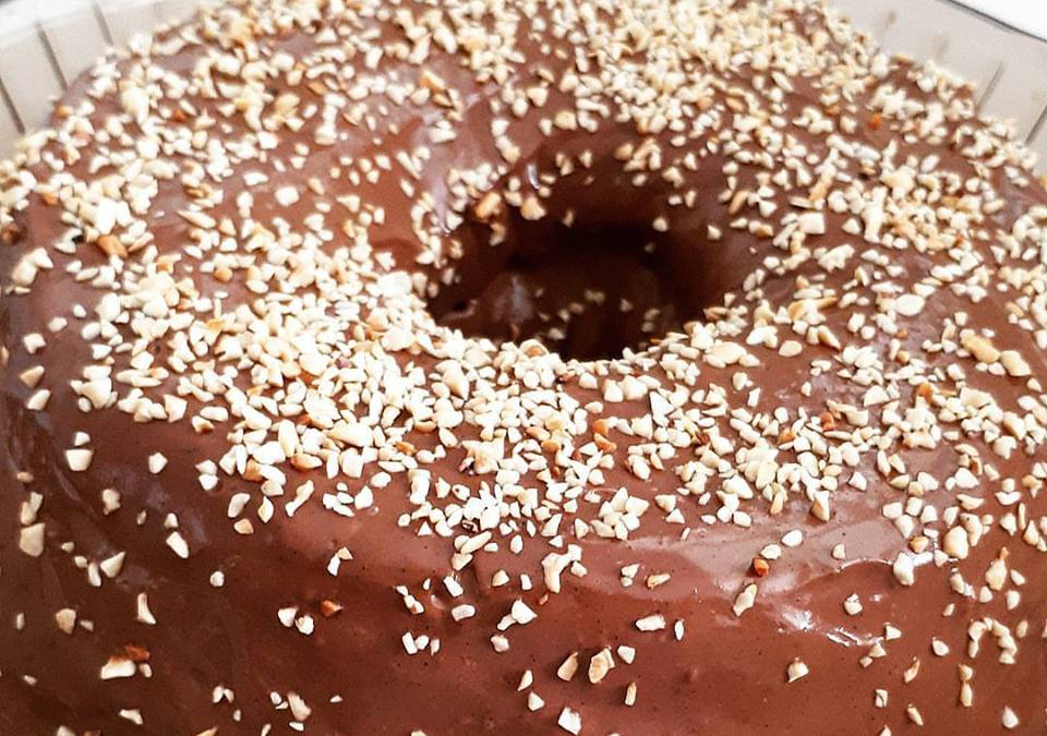 Bolo de chocolate funcional sem glúten e sem lactose