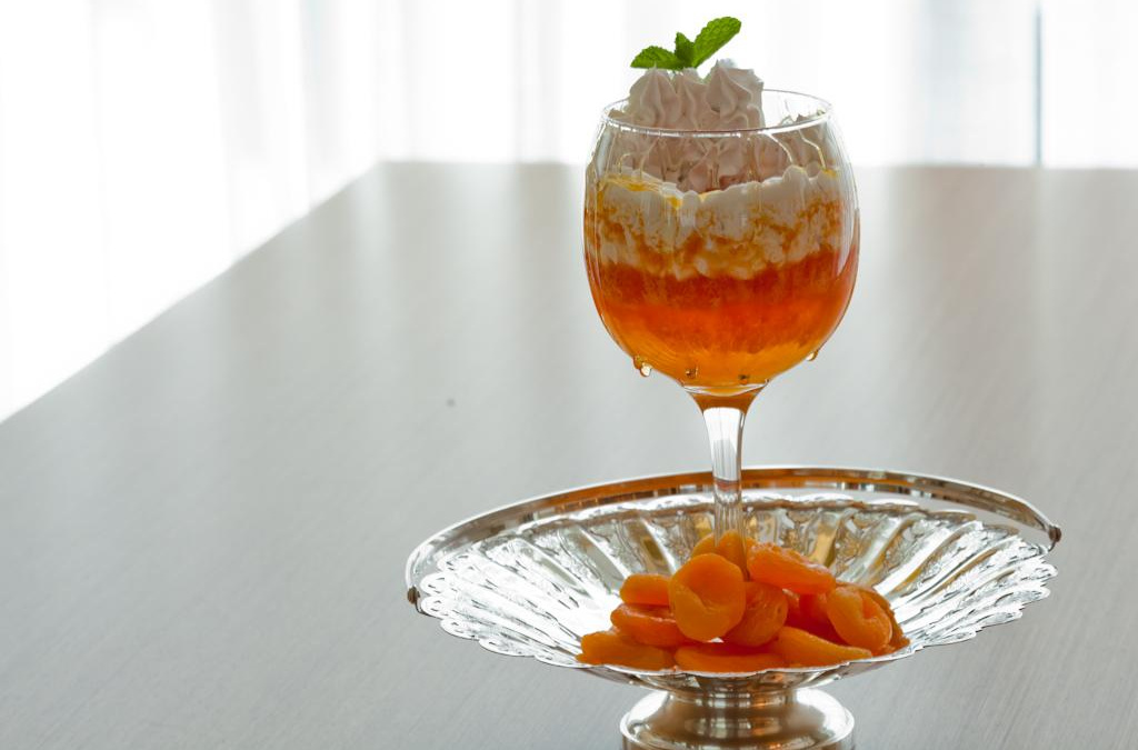 Bavaroise de papaia ao creme de iogurte e mel