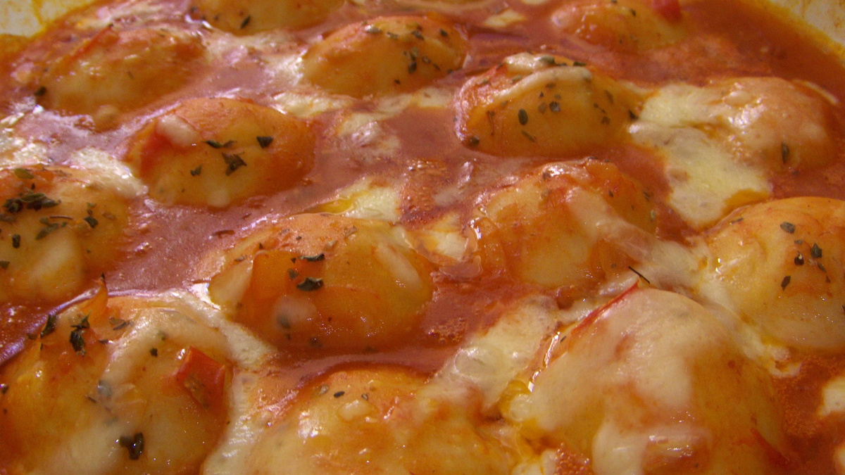 Nhoque recheado com frango e catupiry