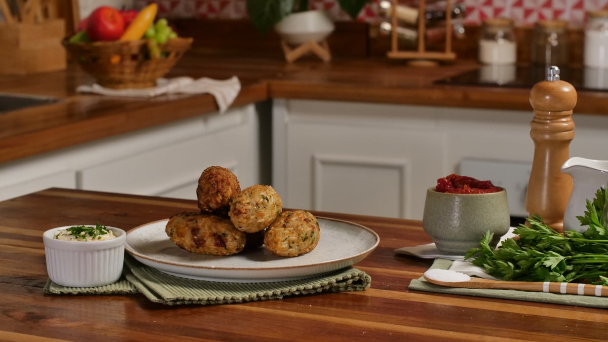 Bolinho de arroz recheado