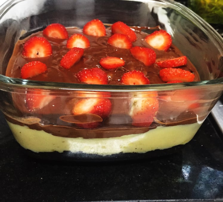Sobremesa de leite condensado com biscoito oreo