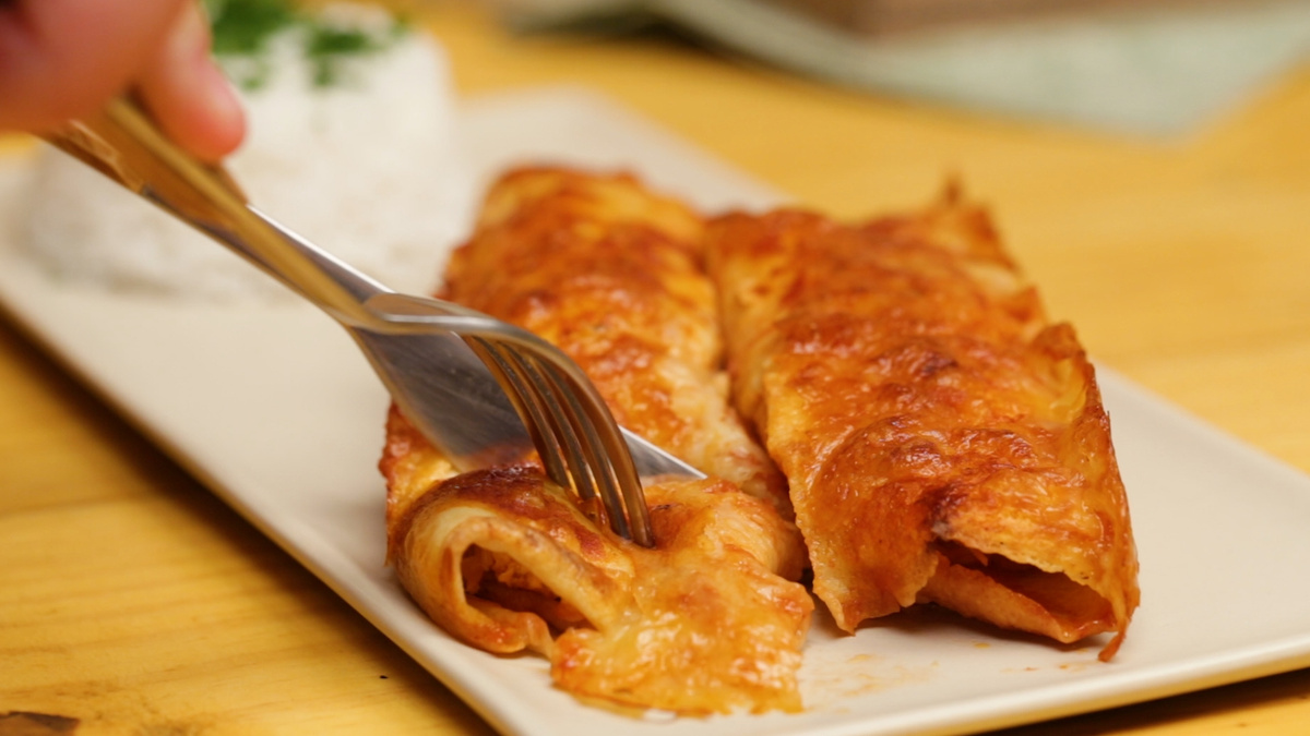 Panqueca de frango desfiado
