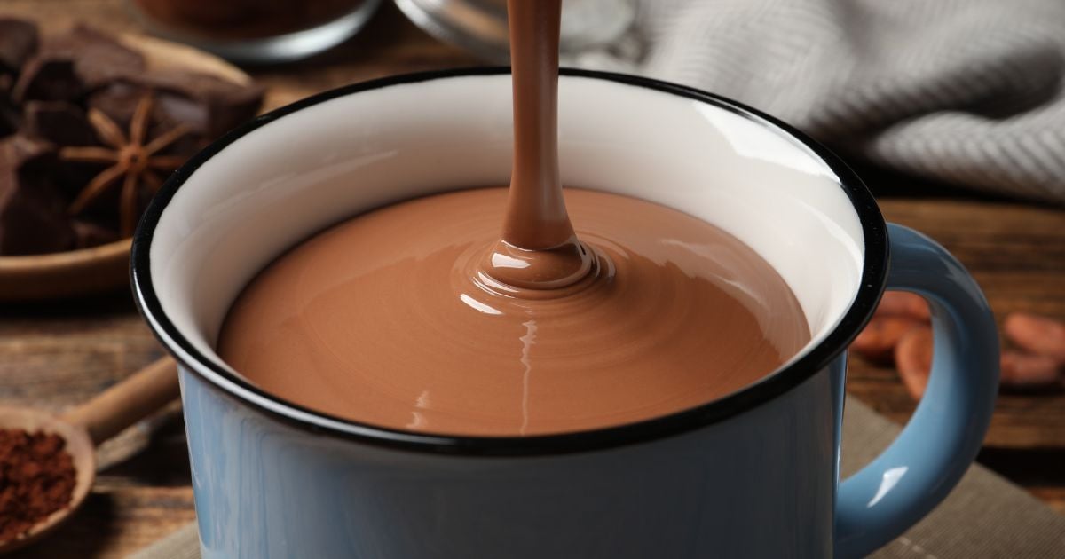 Chocolate quente cremoso e fácil