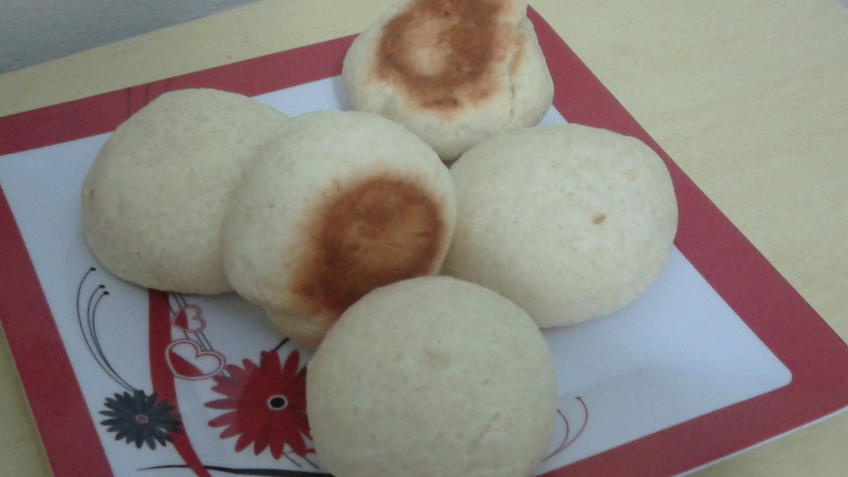 Pão caseiro de queijo provolone