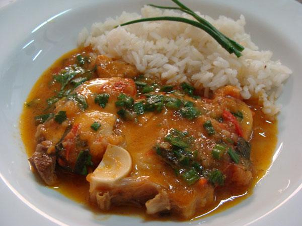 Cação ao leite de coco picante