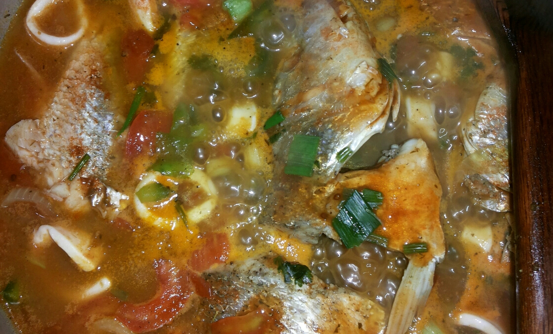 Corvina ao molho de lula