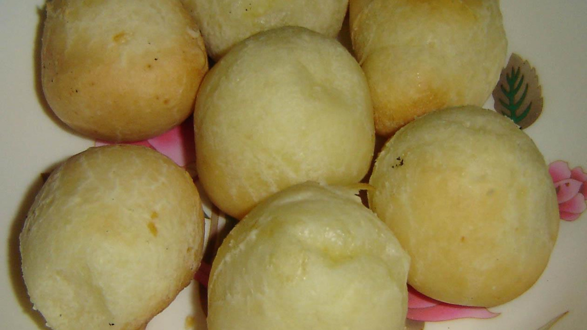 Pão de queijo gostoso de parmesão da Daliane