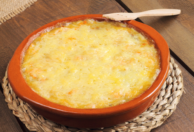 Escondidinho de calabresa