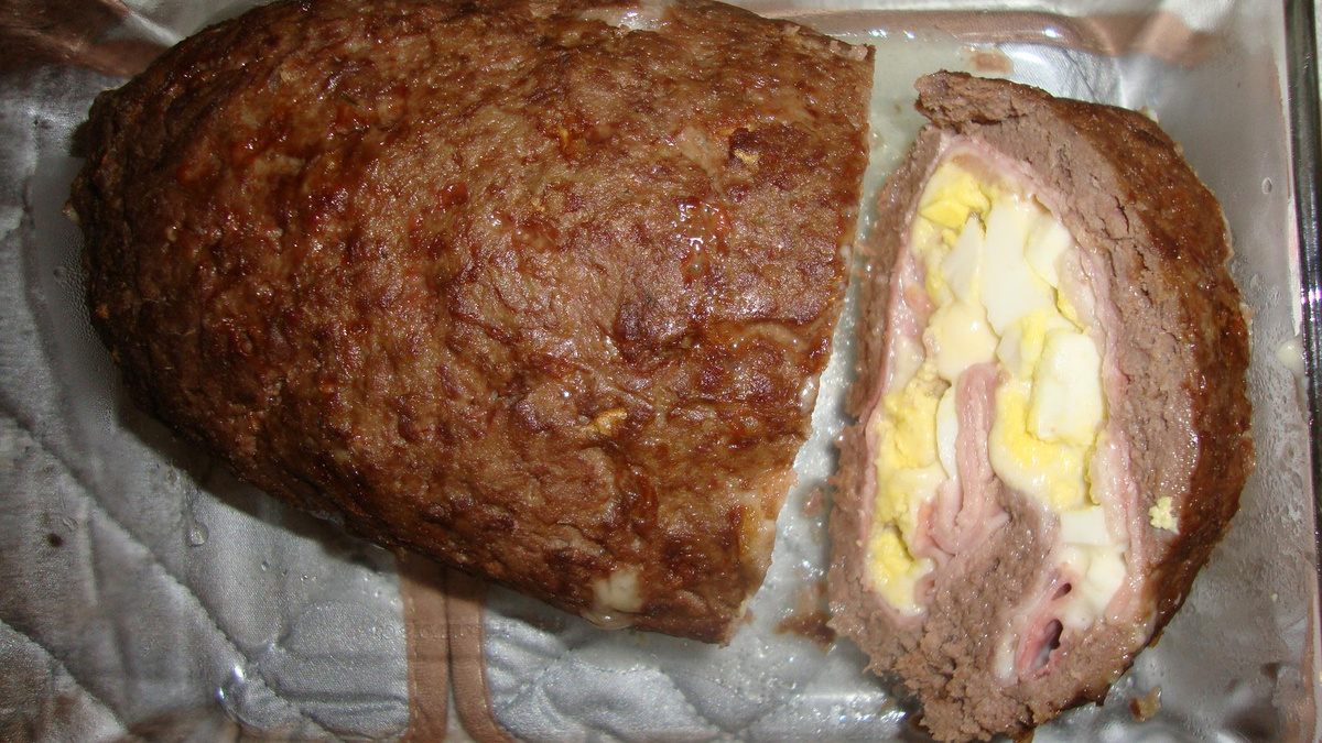 Rocambole de carne moída