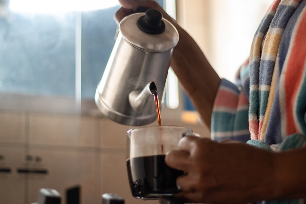 Sente sono depois de tomar café? Descubra o que pode causar esse efeito -  TudoGostoso