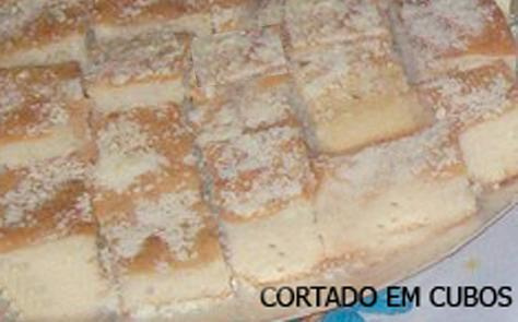 Pão de queijo delicioso (assar inteiro)