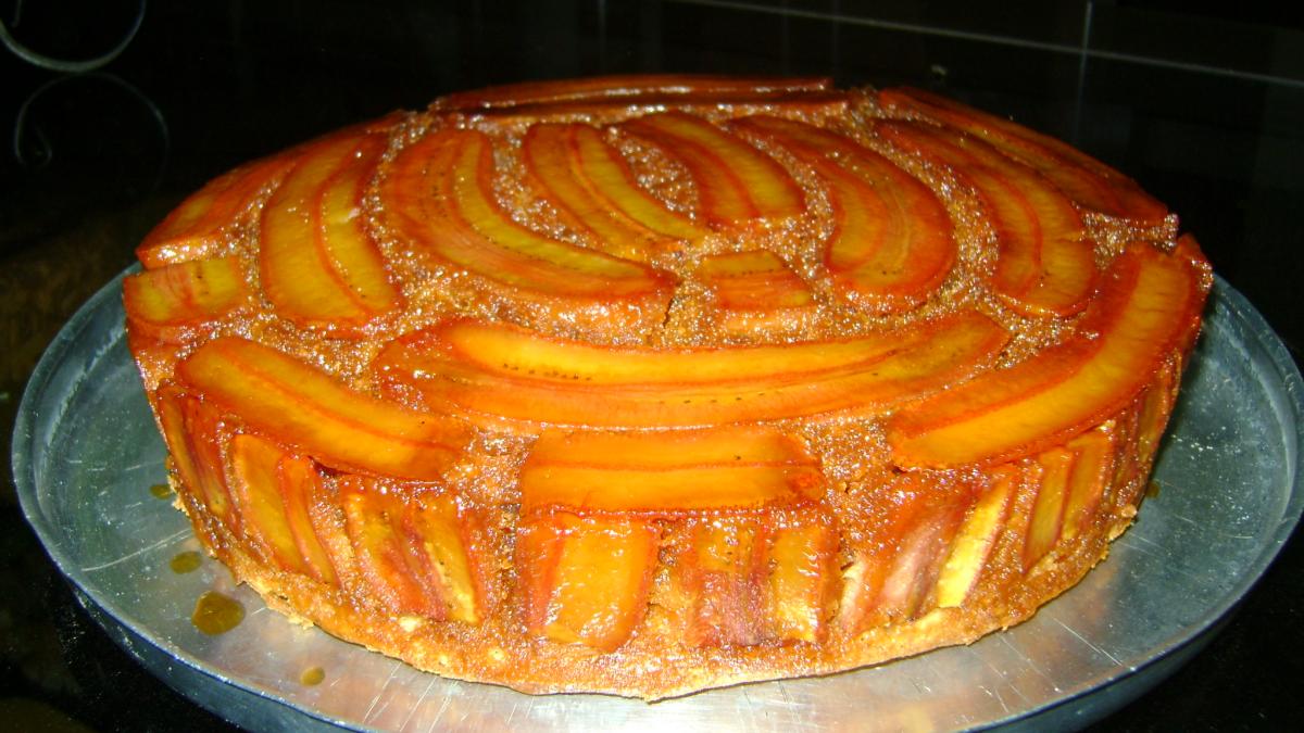 Receita de bolo de banana caramelizada